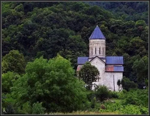 Они: Guest House M&B