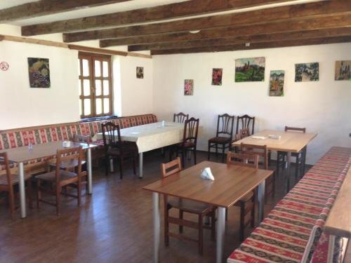 Омало: Guest House Shina