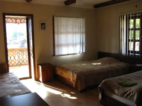 Омало: Guest House Shina