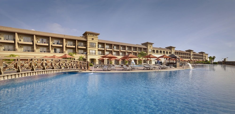 Атаках: Coral Sea Beach & Aqua Park