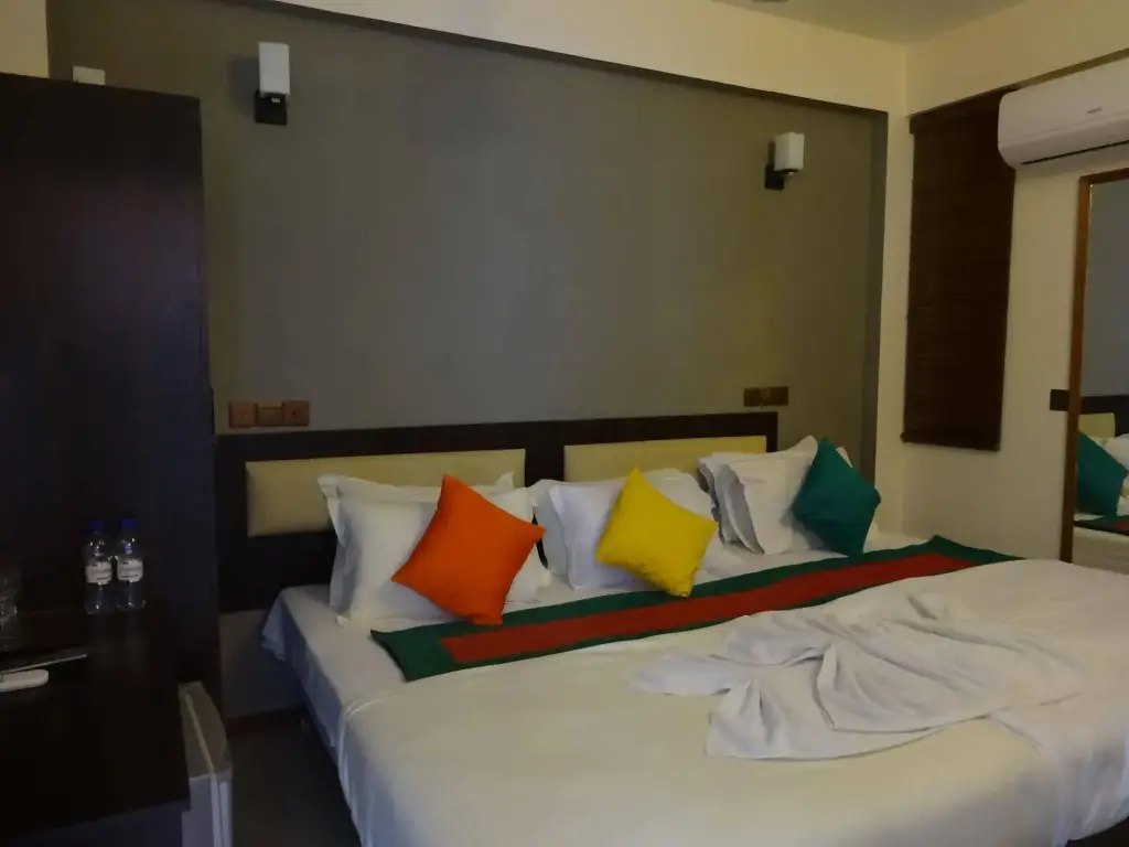 Северный атолл Мале: Piculet Royal Beach