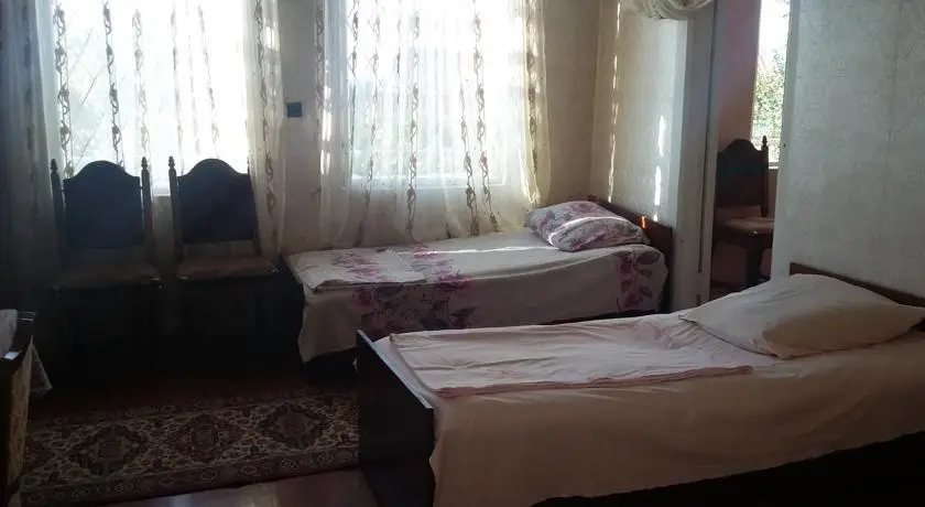 Батуми: Guest House Zakat Solntsa