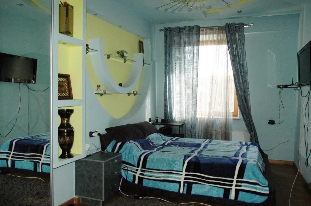 Ереван: Luxury Apartment in the City Heart