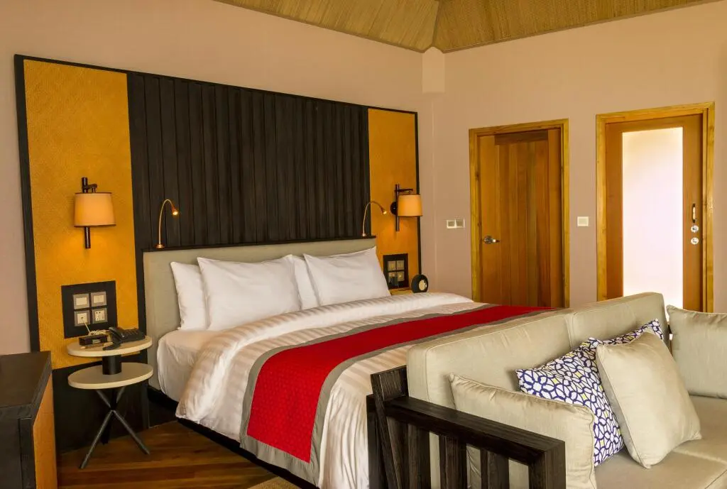 Остров Миру: Meeru Maldives Resort Island