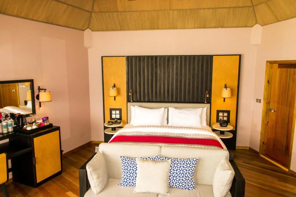 Остров Миру: Meeru Maldives Resort Island