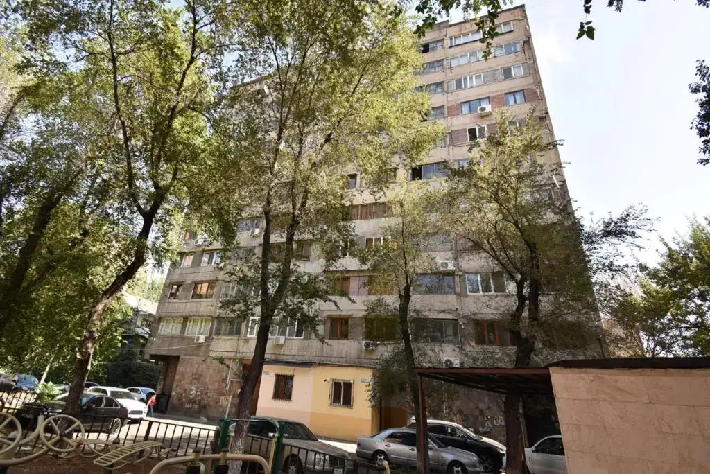 RetroCity Apartments at Mashtots Avenue — фото 1