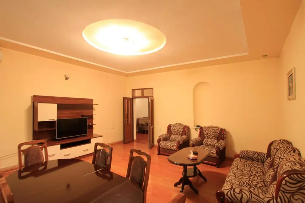 Ереван: FlatsInYerevan - Apartments on Tpagrichner Street