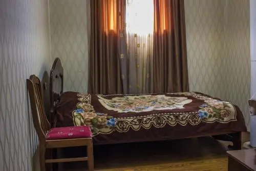 Телави: Guest House Kavkasioni 33