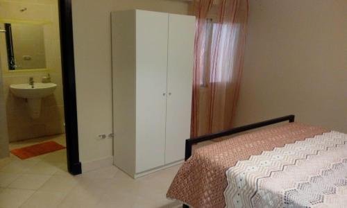 Айн-Сохна: Sea view chalet (Families only)