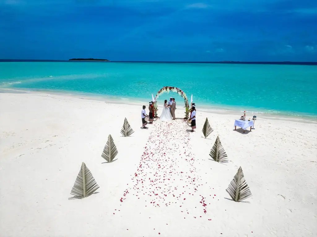 Атолл Баа: Курортный отель Dhigufaru Island