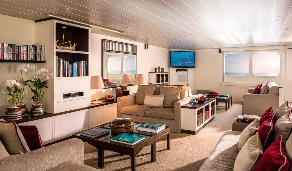 Северный атолл Мале: Four Seasons Resort Maldives at Kuda Huraa