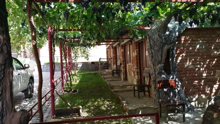 Болниси: Kavkasioni HoteL