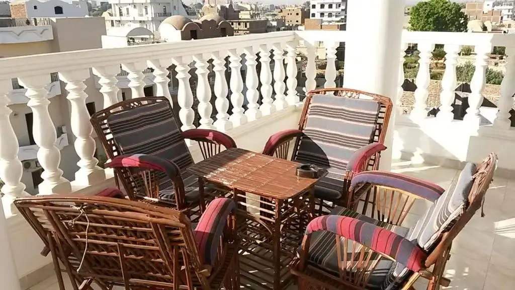 Луксор: VIP Apartments Luxor