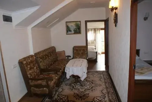 Одзун: Hotel Odzun