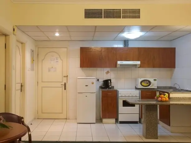 Дубай: Almas Hotel Apartment