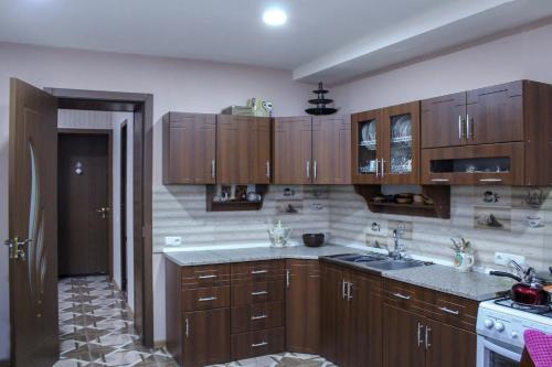 Гори: Guest House Panorama