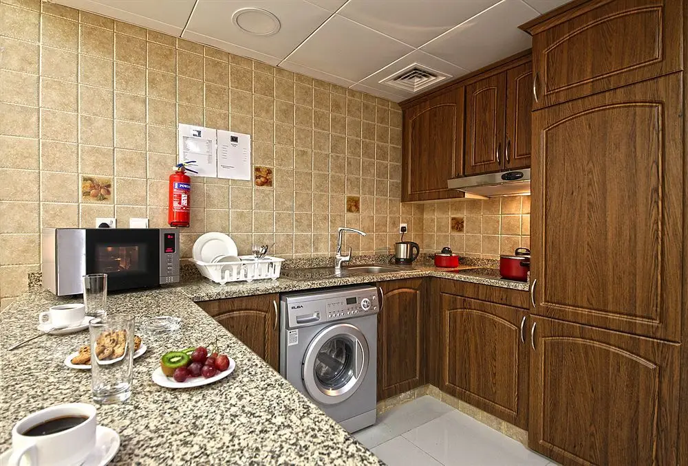 Дубай: White Feather Hotel Apartments