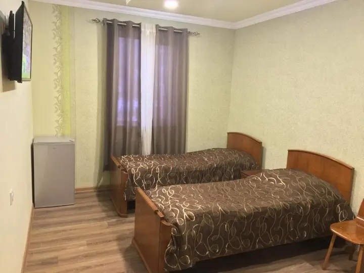 Чамбарак: Chambarak Hotel