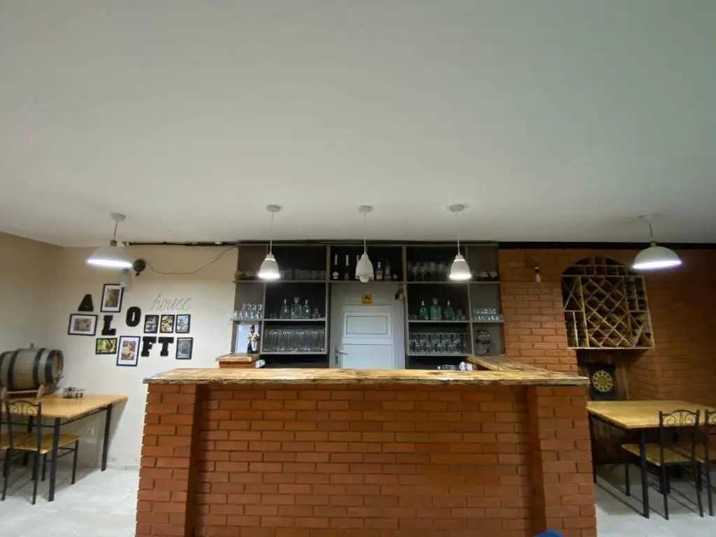 Кутаиси: Aloft House