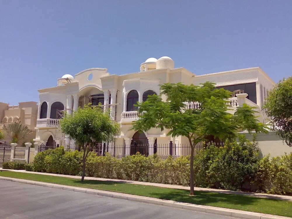 Emirates Hills Lake View Villa — фото 1
