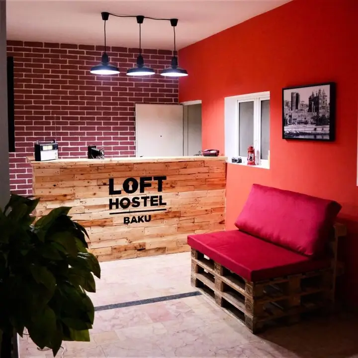 Баку: LOFT Hostel Baku