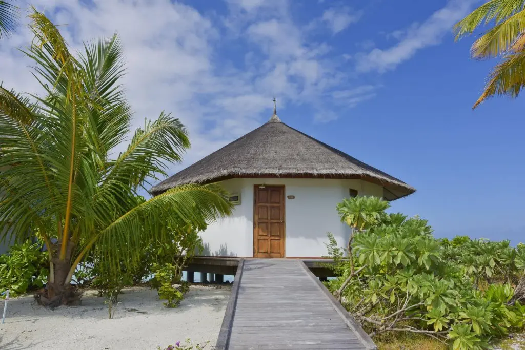 Эллайду: Safari Island Resort