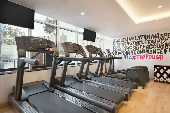 Дубай: Отель TRYP by Wyndham Dubai