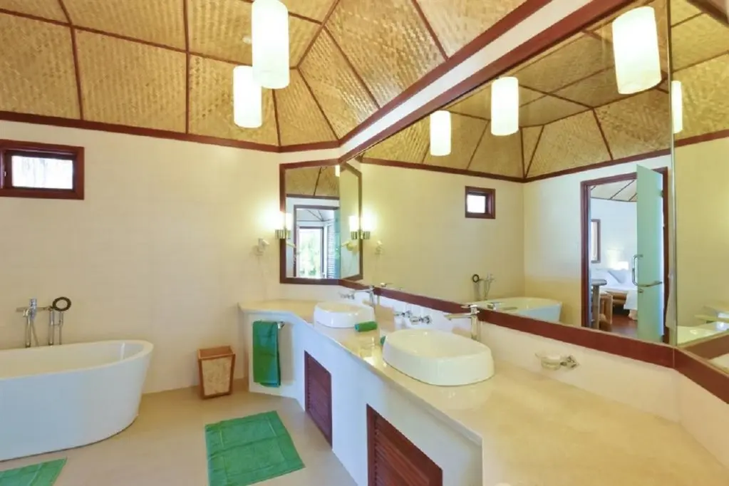 Северный атолл Мале: Thulhagiri Island Resort