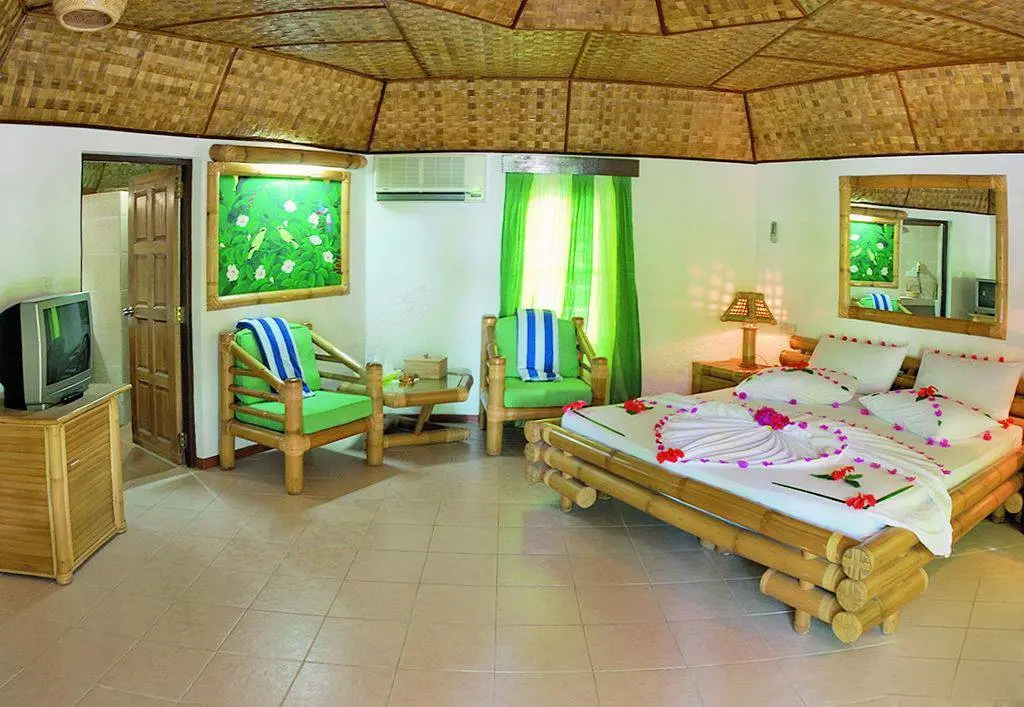 Северный атолл Мале: Thulhagiri Island Resort