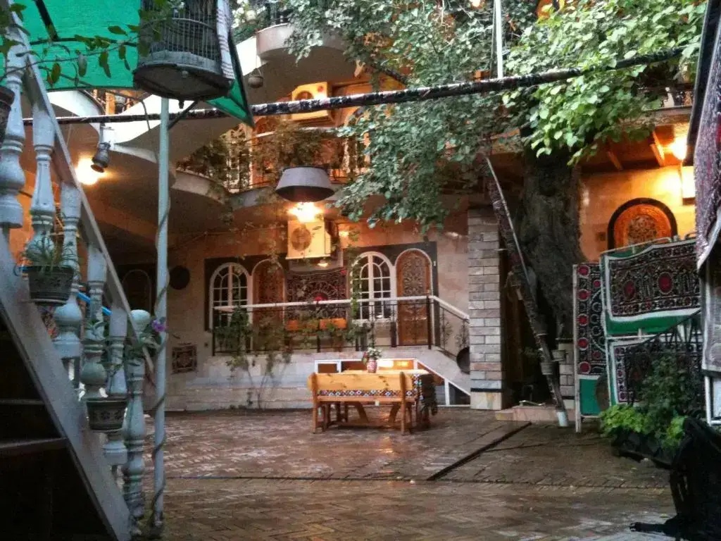 Бухара: Guest House
