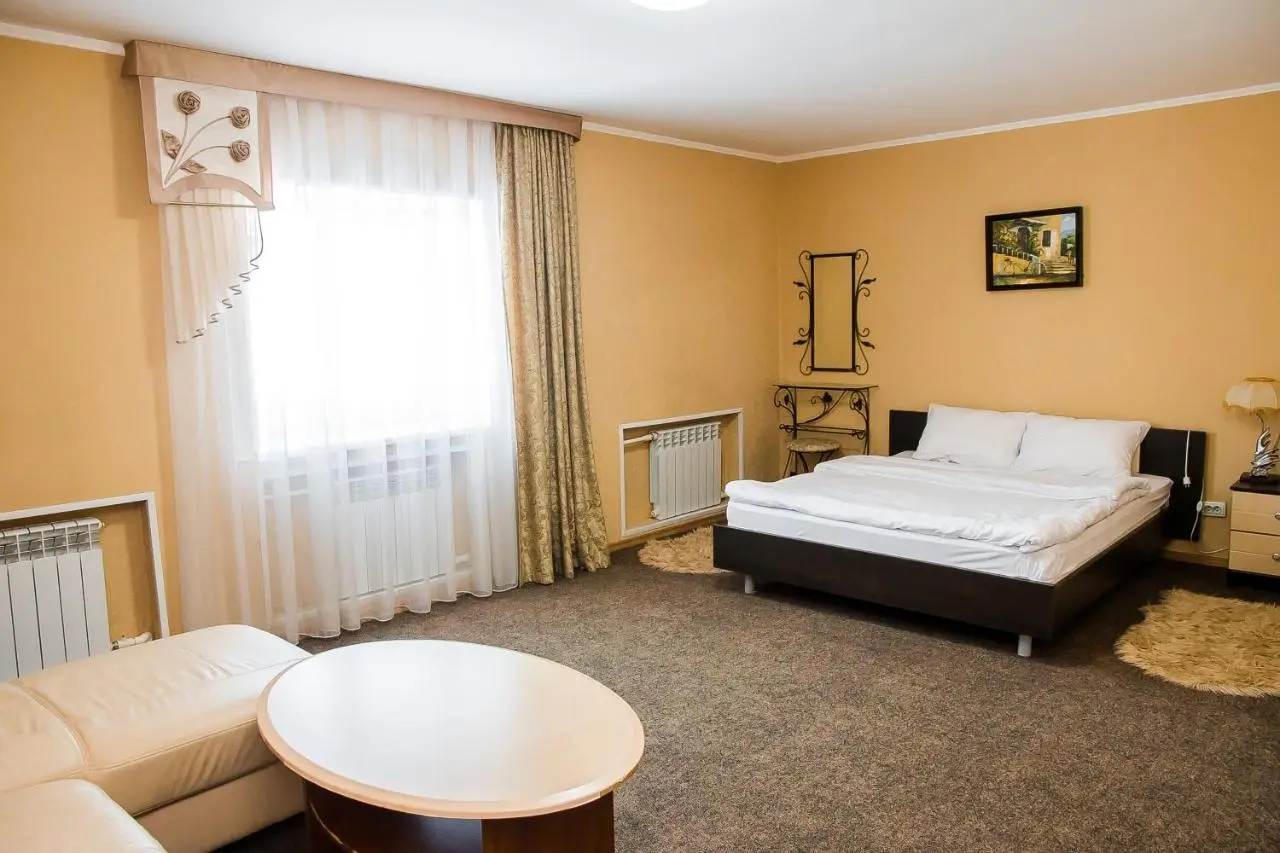 Лениногорск: Hotel Akvamarin
