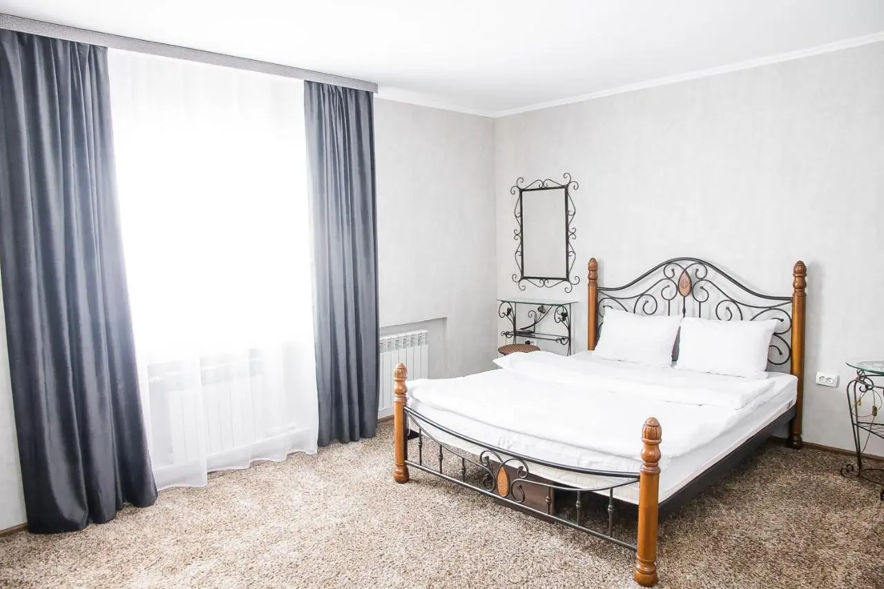 Лениногорск: Hotel Akvamarin
