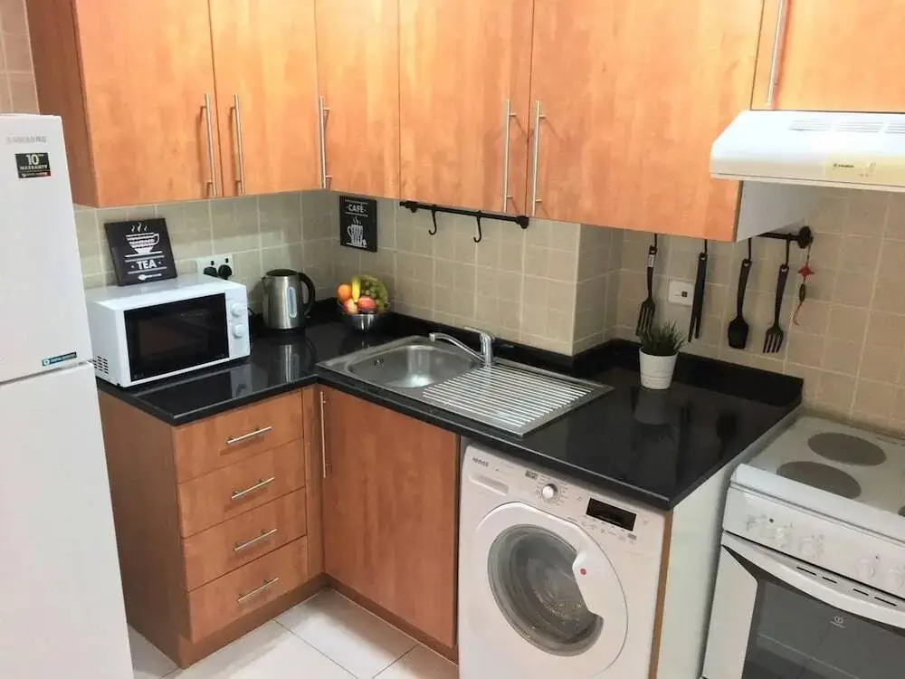 Дубай: Marina View - Studio Apartment - MSG 8720