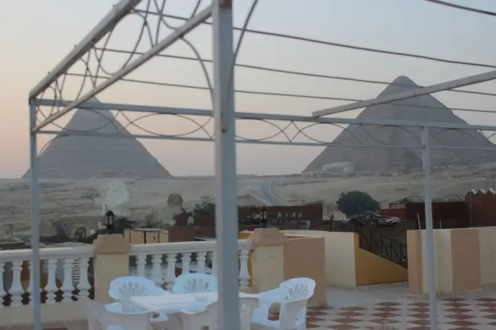 Гиза: Royal pyramids Inn