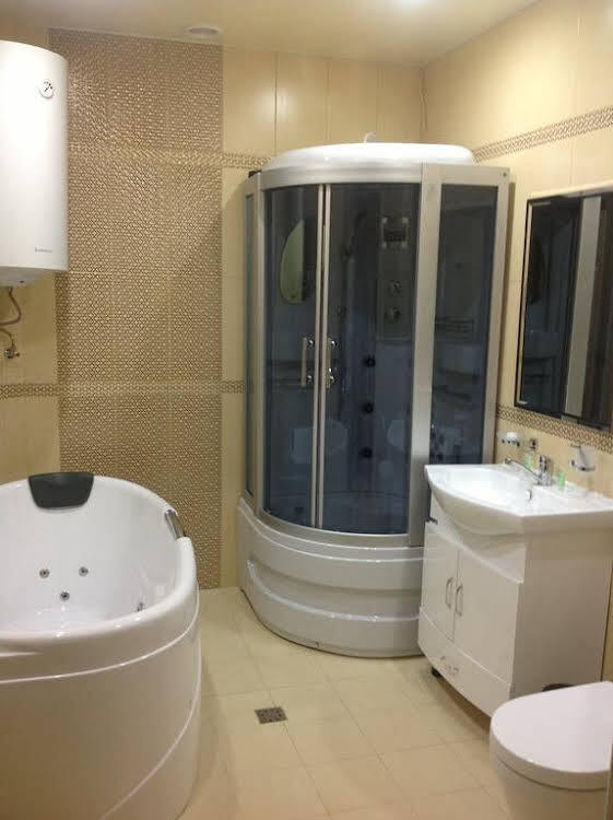 Агарак: ML Hotel