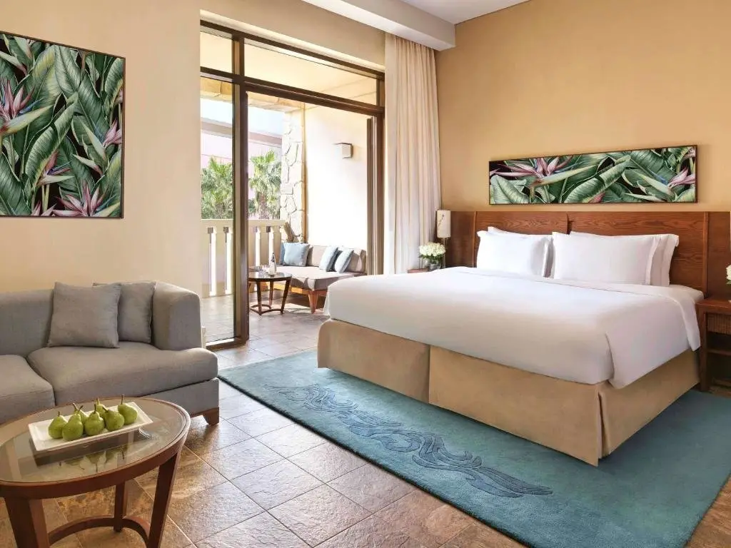 Дубай: Sofitel The Palm Dubai Apartments