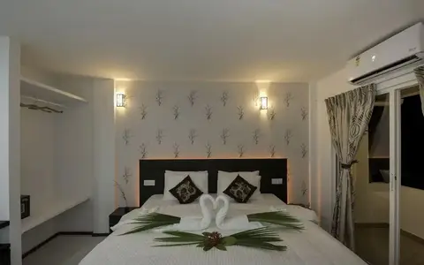 Crown Beach Hotel Maldives — фото 1