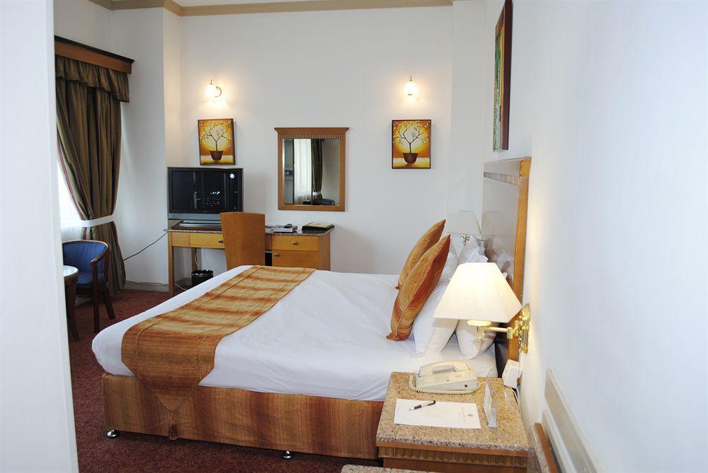 Дубай: Ramee Guestline Hotel Dubai