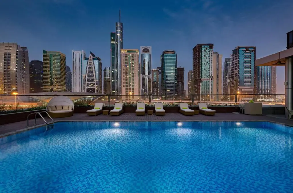 Дубай: Отель Millennium Place Marina
