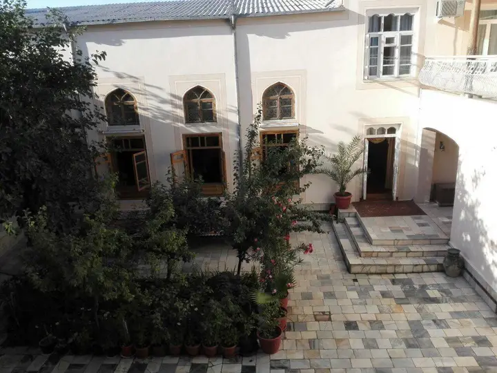 Бухара: Hotel Mosque baland