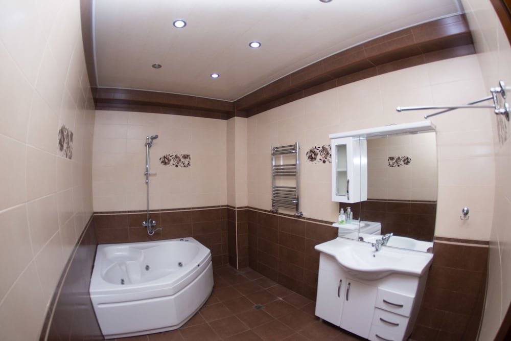 Баку: Bakuvi Tourist Apartment B095