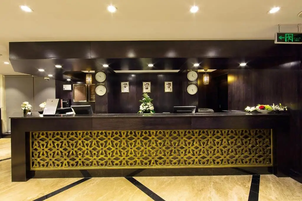 Дубай: Lotus Grand Hotel Dubai