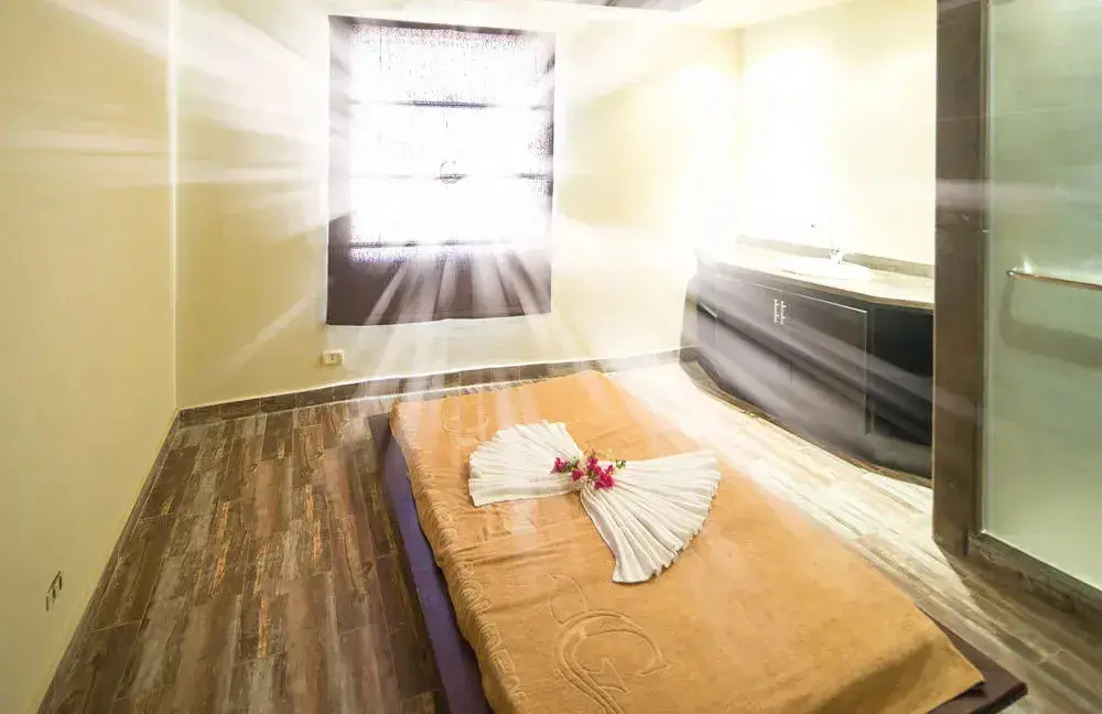 Хургада: Almas Palace Resort (Families & Couples Only)