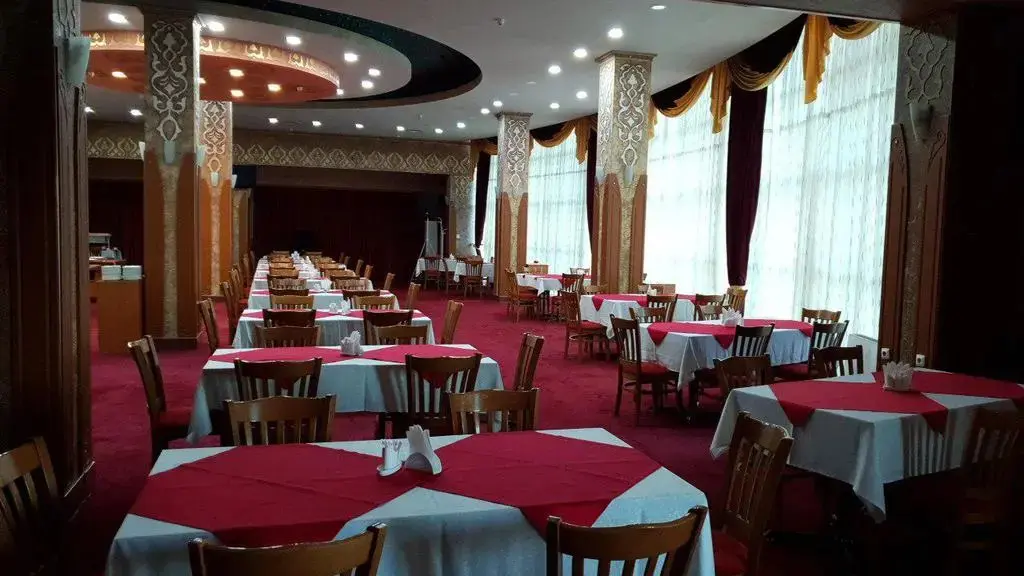Ургенч: Khorezm Palace (Хорезм Пэлэс)