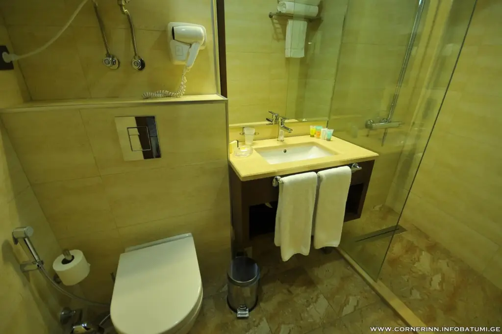 Батуми: Отель Corner Inn