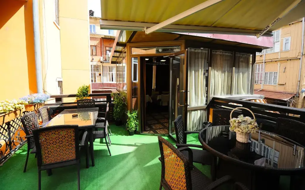 Тбилиси: Hotel Old Rustaveli
