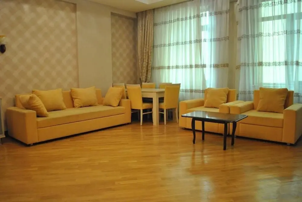 Баку: Apartment on Mirza Fatali Akhundov 179