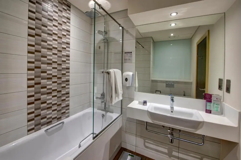 Дубай: Premier Inn Dubai Ibn Battuta Mall