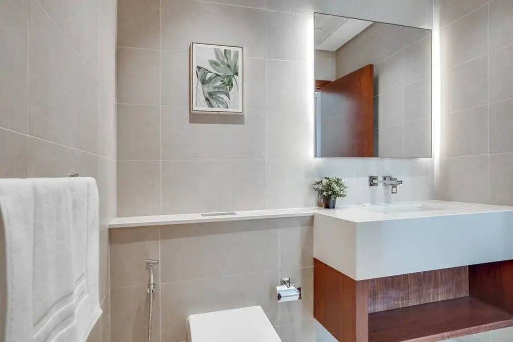 Дубай: Newly Furnished Apartment in Marina Gate 2