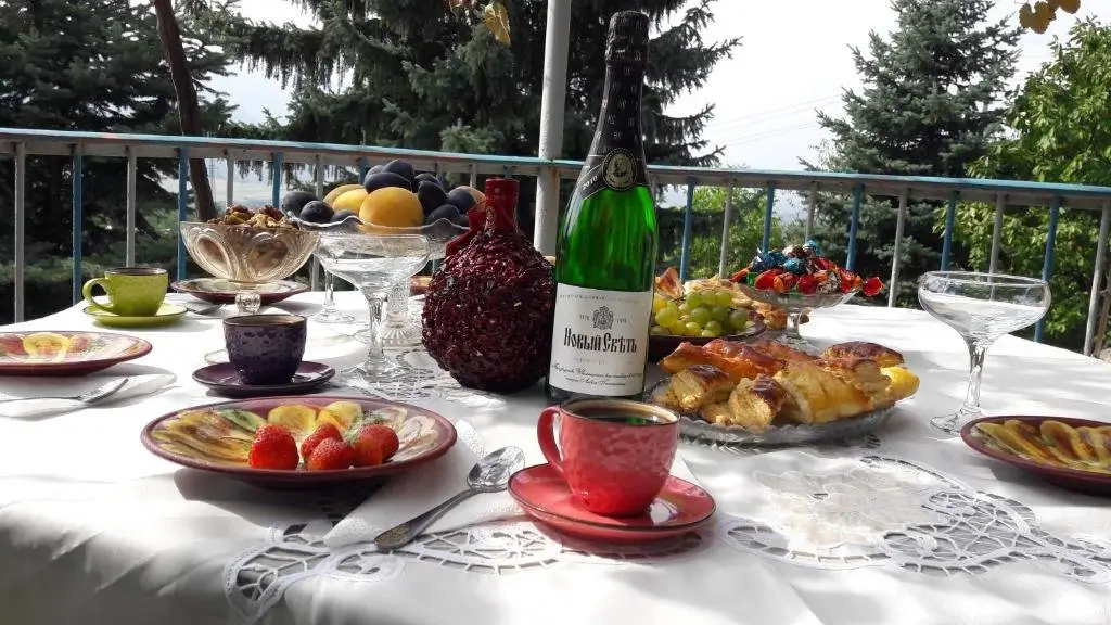 Алаверди: Guest House Mary